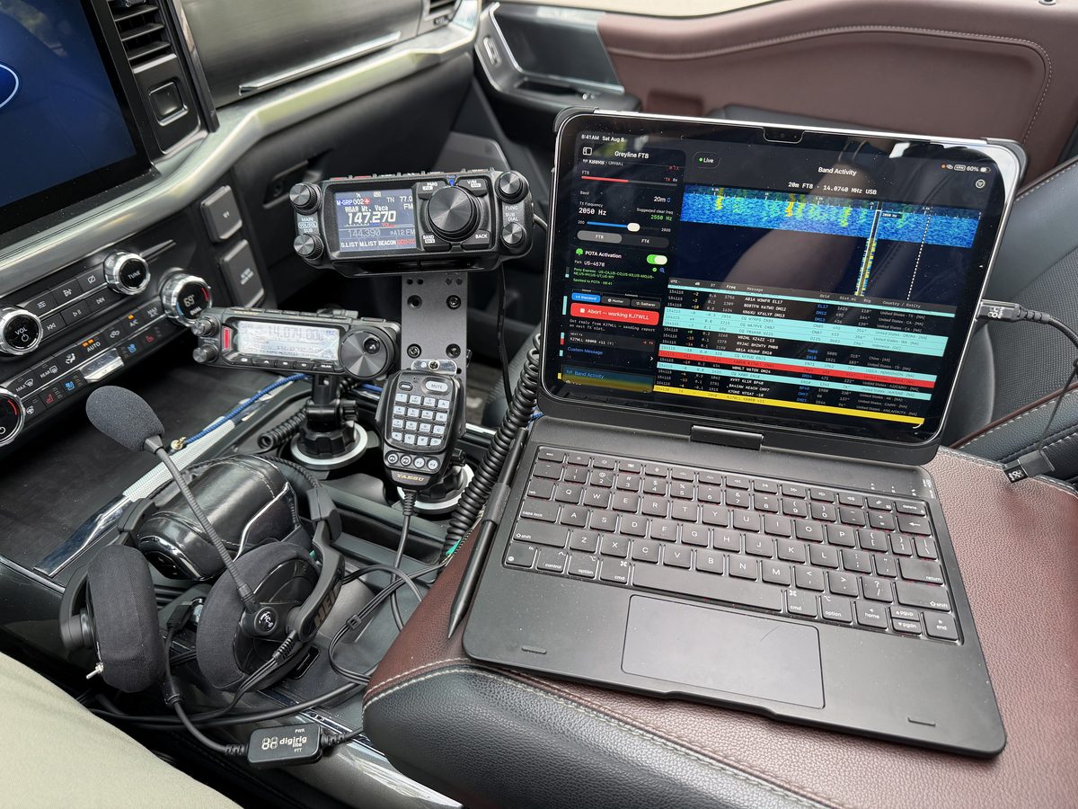 KB0RB operating Greyline FT8 in the field